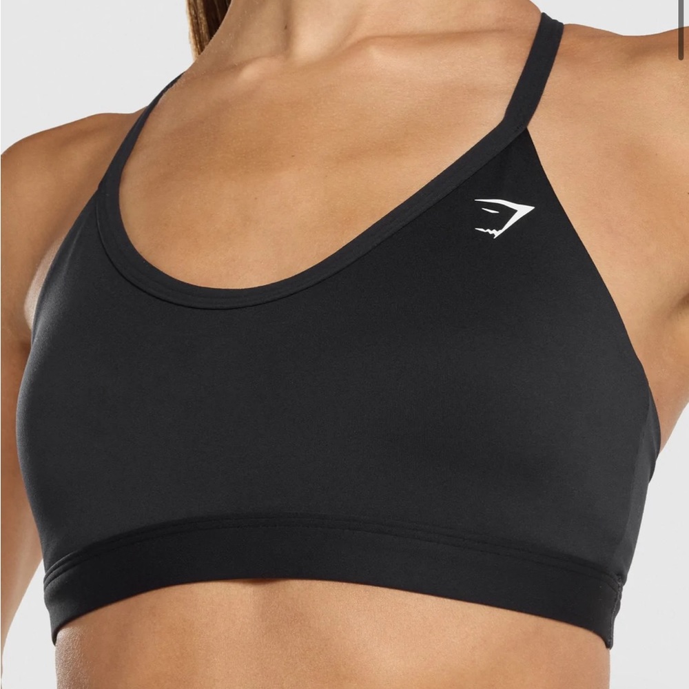 Gymshark V Neck Sports Bra (racerback) - Black - Medium